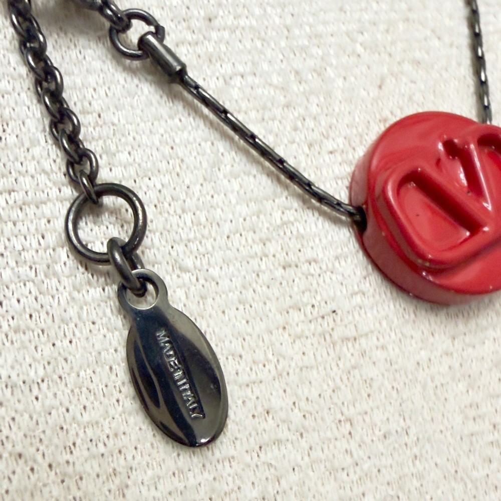 Valentino Garavani Red Enameled Necklace - Picture 5 of 7